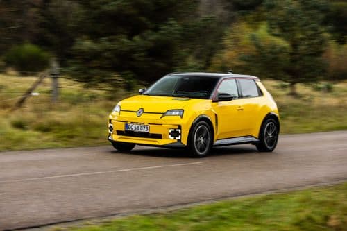 Renault 5 E-Tech Electric runder 100.000 producerede biler