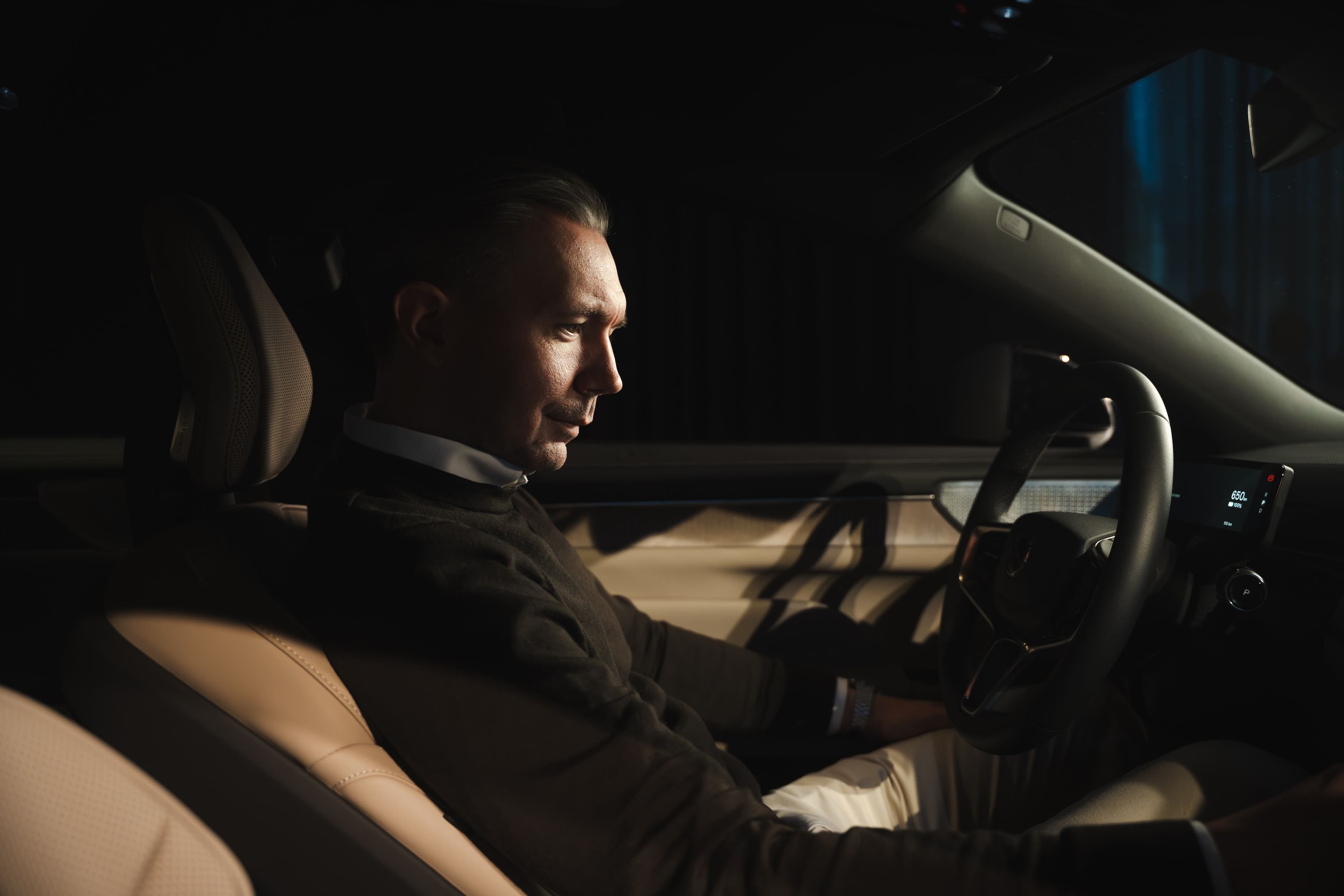 Knap halvdelen af danske bilister oplever bilen som et frirum